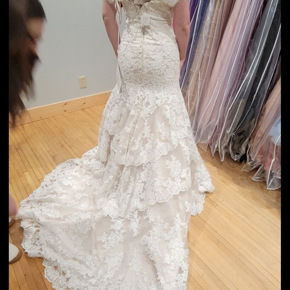 Strapless Lace Dramatic Train Wedding Dress Ivory Champagne Size 8 - Picture 2 of 12